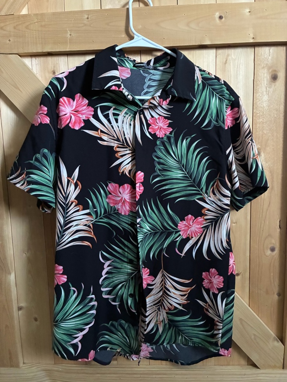 MANFINITY Black Tropical Button up Shirt with Pink Hibiscus